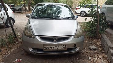 рассрочкага машина берем: Honda Fit: 2003 г., 1.3 л, Вариатор, Бензин, Хэтчбэк