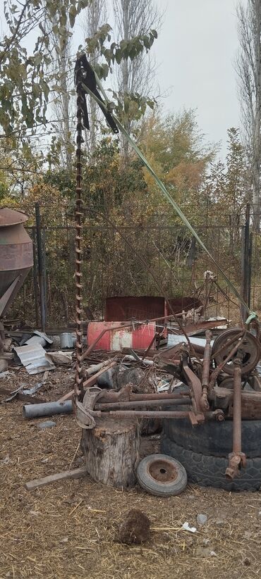 Traktorlar: Traktor və əlavə aqreqat - Model: MTZ tipli kabinalı traktor (yan — 5