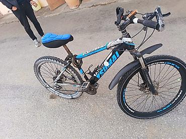 Velosipedlər: Az islenib yeni kimidir 077 561 61 37 elaqe nomresi tecili satilir — 2