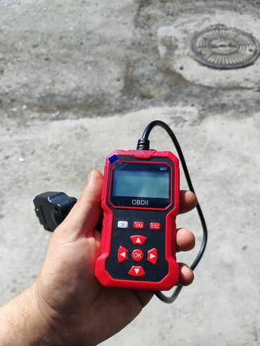 Avtomobil üçün alətlər: V411 diagnostika cihazı şəxsi istifade ucun (barterde mumkundu)