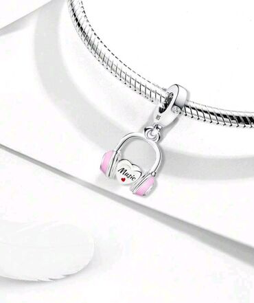 Privesci za nakit: Pandora, Materijal: Cirkon, Srebro, Novo na lalafo.rs — 9 Privesci za nakit: Pandora, Materijal: Cirkon, Srebro, Novo — 9