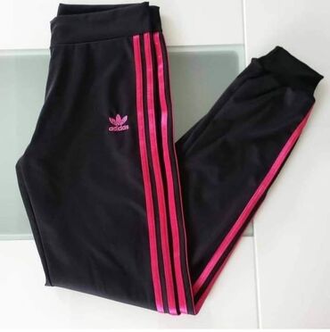 Donji deo: Mokra Likra
Velicina L,xl,2xl,3xl
Cena 1900 din — 3