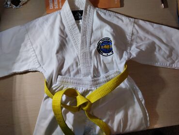 кимоно бишкек цена: Продаю Кимоно для Тхэквондо ITF,вместе экипировка,кимоно с жёлтым
