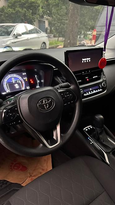 Продажа авто: Toyota Corolla: 2023 г., 1.8 л, Вариатор, Гибрид, Седан — 8