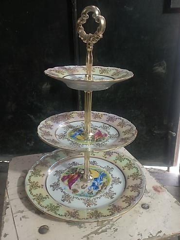 bal qabi: Tort və şiriniyyat qabı, rəng - Qızılı, Farfor — 1