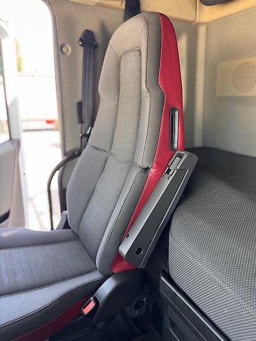 Прицепы и полуприцепы: Прицеп, Volvo, Шторный, от 12 т, Б/у at lalafo.kg — 33 Прицепы и полуприцепы: Прицеп, Volvo, Шторный, от 12 т, Б/у — 33