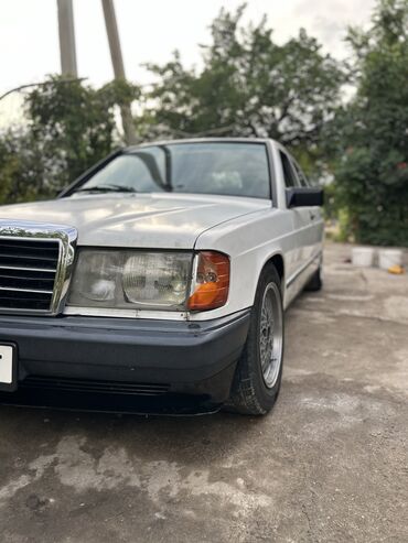 Mercedes-Benz: Mercedes-Benz 190 (W201): 1984 г., 2 л, Механика, Бензин, Седан