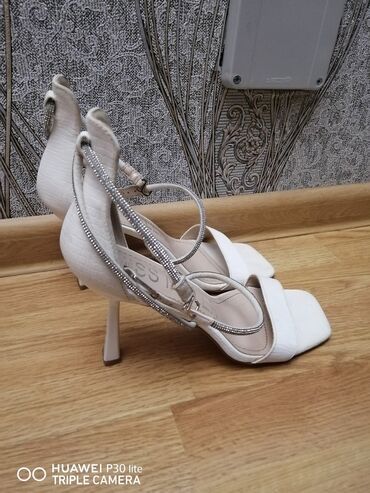 Botinka və botilyonlar: Ölçü: 38, İşlənmiş — 16