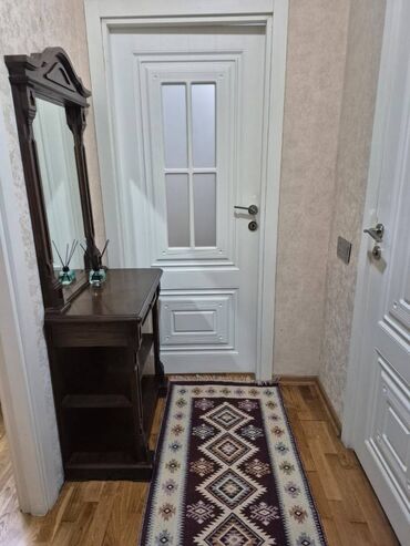 Uzunmüddətli kirayə mənzillər: Qarayev metrosu yanında mənzil kirayə verilir. Mərtəbə 19/12. Ümumi — 10