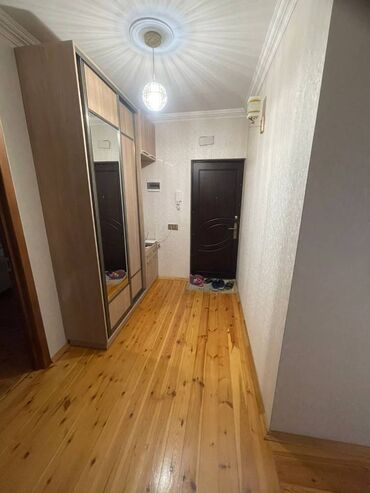 Uzunmüddətli kirayə mənzillər: Nəsimi metrosunun yanı, 9 mərtəbənin,9-cu mərtəbəsində,3 otaqlı geniş — 16