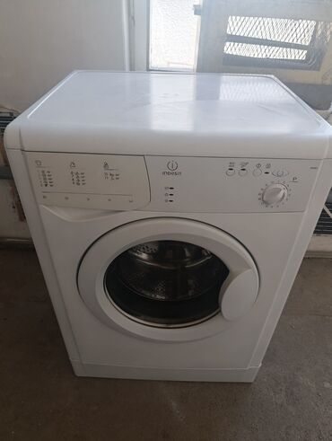 бу машинка стиральная: Стиральная машина Indesit, Б/у, Автомат, До 5 кг, Полноразмерная
