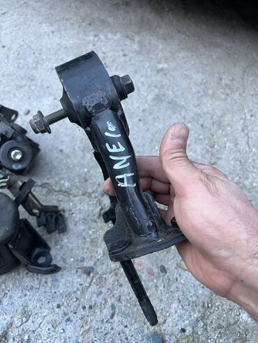 Подушки мотора: Подушка мотора Toyota 2005 г., Оригинал, Япония — 9