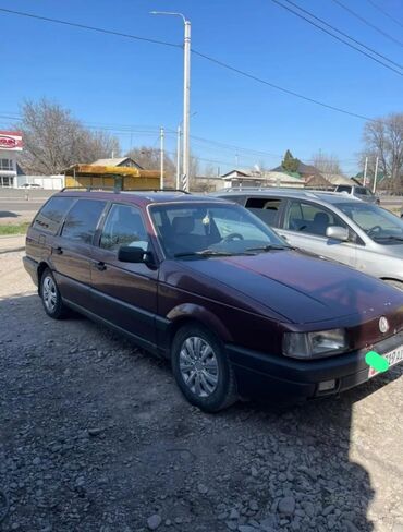 Volkswagen Passat: 1993 г., 1.8 л, Механика, Бензин, Универсал