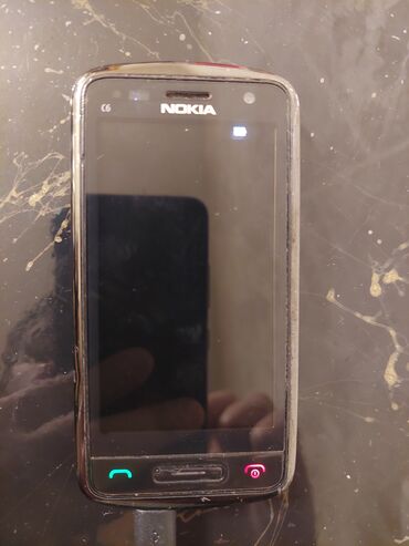 gədəbəy telefon: Nokia C6-01, 2 GB, rəng - Qara, Sensor