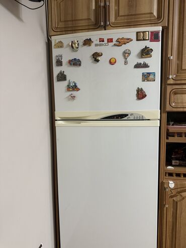 beko морозилка: Муздаткыч Beko, Колдонулган, Эки камералуу, 75 * 180 * 60