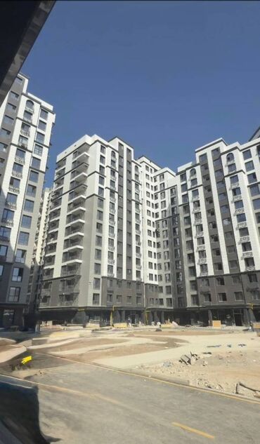 дом недостроенный: 3 комнаты, 104 м², Элитка, 3 этаж, ПСО (под самоотделку)