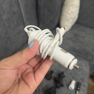 Mobil telefonlar üçün digər aksesuarlar: Avtomobil üçün aksesuarlar dəsti Dəstə daxildir: - Siqaret — 13