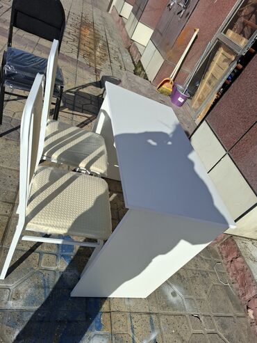 Ofis dəst mebeli: Yazi masasi 2 neferlik 40 azn Yazi masasi tek neferlik 30 azn. tek — 9