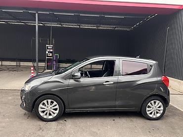 Продажа авто: Chevrolet Spark: 2017 г., 1 л, Автомат, Бензин, Хэтчбэк — 3
