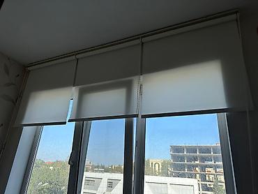 perde satilir: Jaluz satilir. 3 hisselidir. 2 eded var. ededi 110 azn. 2 si alinsa — 3