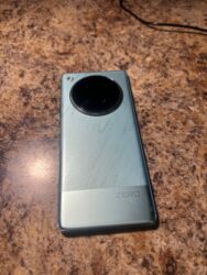 телефон за 10 тысяч: Infinix Zero 40, Жаңы, 256 ГБ, түсү - Көгүлтүр, 2 SIM