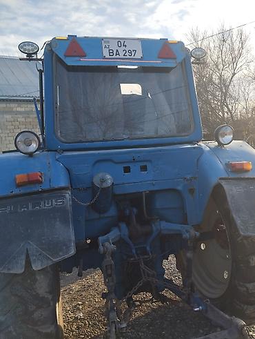 Traktorlar: Minsk MTZ Belarus 80.1 traktor - Rəng: mavi, kabinalı - Ön təkərlər — 4