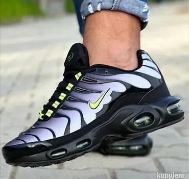 Patike: Svi modeli po 2850 din
br 36 do 46 — 3