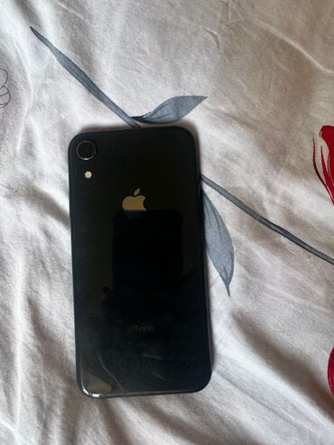 Apple iPhone: IPhone Xr, Б/у, 128 ГБ, Черный, Чехол