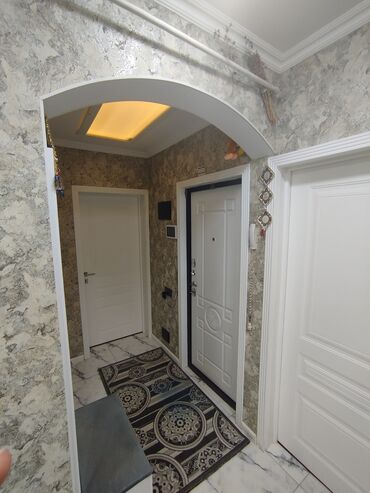 Başqa xidmətlər: Satılır 9/5 orta blok. mənzil ideal vəziyyətdədir. son 4 ilin — 3