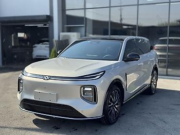 айоник 5: Changan : 2025 г., Автомат, Гибрид, Кроссовер — 3