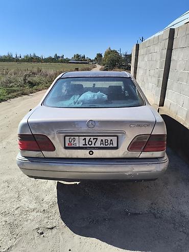 на грузовое авто: Mercedes-Benz E-Class: 1996 г., 2.3 л, Механика, Бензин, Седан — 1