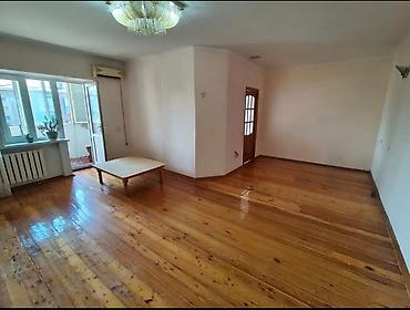 3 комнаты, 49 м², 5 мкр Индивидуалка, 5 этаж, Косметический ремонт