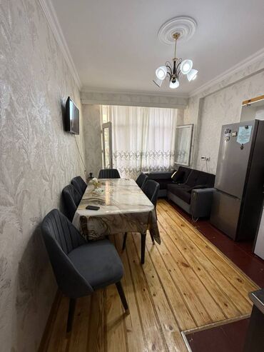 бина аз вторичное жилье: 3 комнаты, Новостройка, м. Иншаатчылар, 70 м²