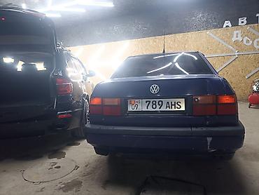 Volkswagen: Volkswagen Vento: 1993 г., 1.8 л, Механика, Бензин, Седан — 4
