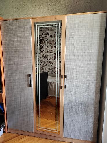Yeni, 3 qapılı, Güzgülü, Boz, Açılan, Düz dolab lalafo.az -da Yeni, 3 qapılı, Güzgülü, Boz, Açılan, Düz dolab