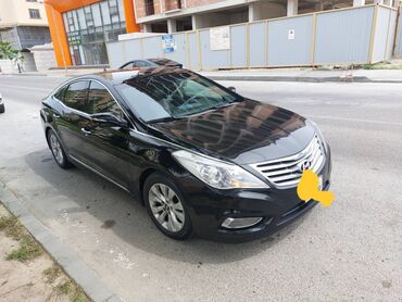 Hyundai Azera: 2.4 l | 2011 il Sedan