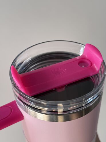 Стаканы: Термокружка Stanley😍😍😍 Объем 1,18л и 0,8л Все цвета в наличии Держит — 9