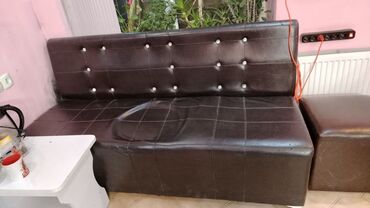 metbex divanı: Divan, İşlənmiş, Açılmayan, Bazasız, Dəri, Çatdırılma yoxdur