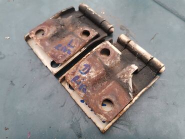 Auto delovi: Dodatni opis Sarke prednje haube Lada 2107 Rivu bele boje. Polovno — 10