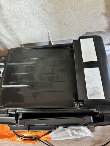 3d printer bakida: Printer rəngli varyantda çap edir