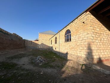 Həyət evləri və villaların satışı: 3 otaqlı, 400 kv. m, Kredit yoxdur, Təmirsiz