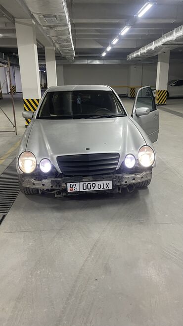 продаю или меняю мерседес: Mercedes-Benz E-Class: 2000 г., 4.3 л, Автомат, Бензин, Седан