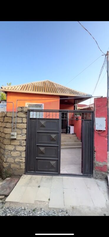 guneslide kreditle satilan evler: Binəqədi qəs. 2 otaqlı, 55 kv. m, Yeni təmirli
