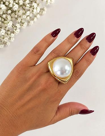 Prstenje: 🤍 Elegancija u jednom detalju! ✨ Veliki biserni sjaj u zlatnom okviru — 1