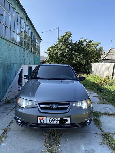 Daewoo Nexia: 2012 г., 1.6 л, Механика, Бензин, Седан