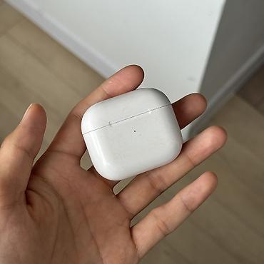 Аудиотехника: Зымсыз ичине салынуучу кулакчындар, Apple, Airpods 3, Колдонулган — 4