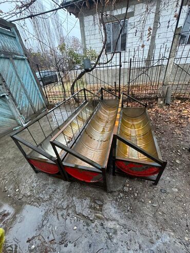 Товары и оборудование для с/х животных: Кормушки для крупного рогатого скота и овец из металлической бочки — 4