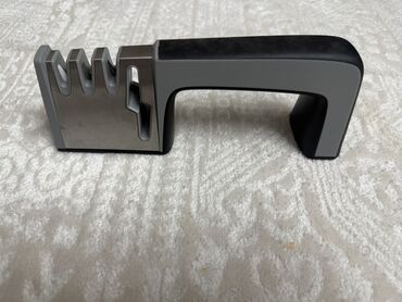 пластик трубалар: Məhsul: Bıçaq itiləyən (3 mərhələli, əl tutacaqlı) Təsvir: - Mətbəx