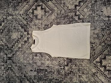 ck: Bela bezrukavna majica (tank top) - Klasičan kroj sa okruglim izrezom — 1