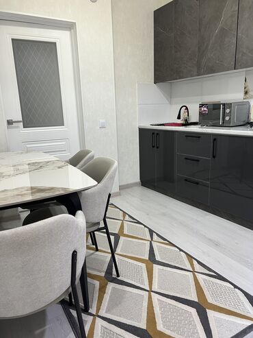 Посуточная аренда квартир: 1 комната, Душевая кабина, Постельное белье, Кондиционер — 3